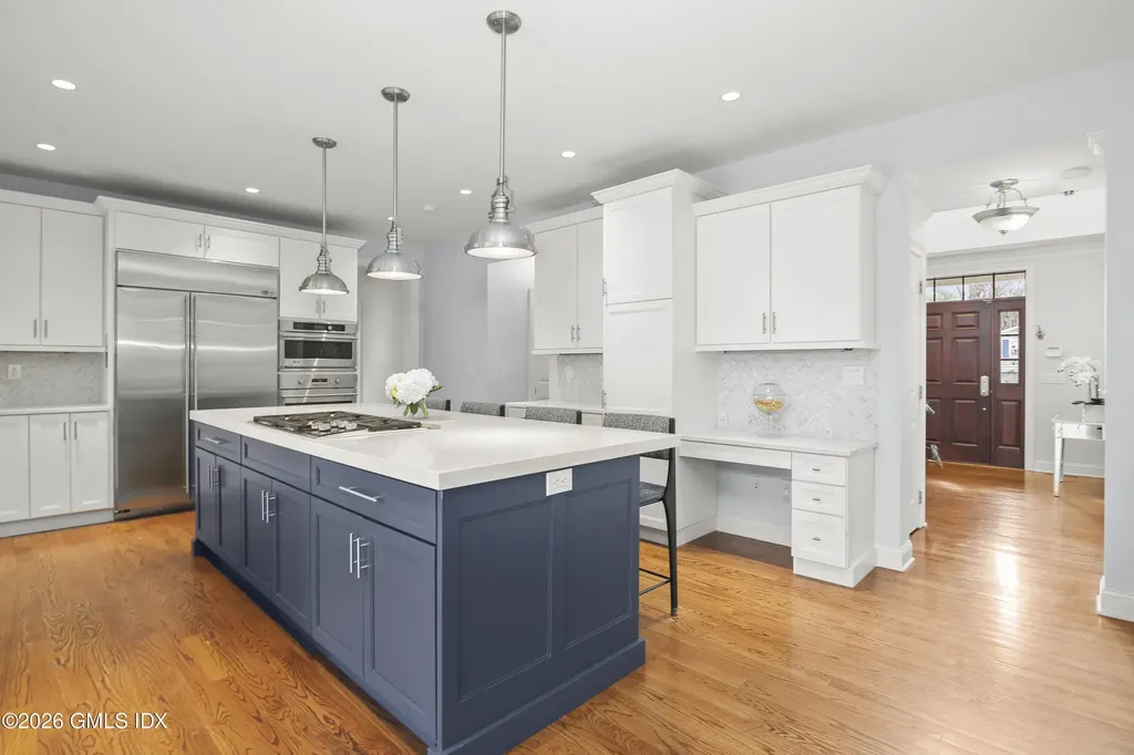 27 Macarthur Drive Old Greenwich CT 06870