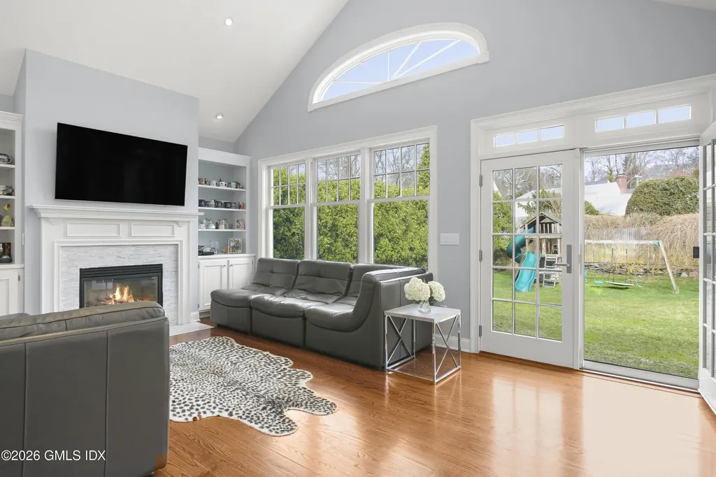 27 Macarthur Drive Old Greenwich CT 06870
