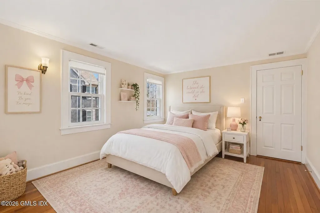 93 Summit Road Riverside CT 06878