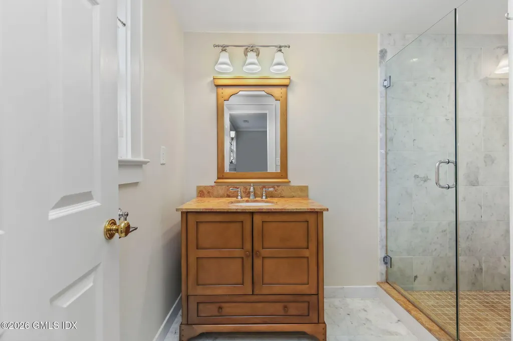 93 Summit Road Riverside CT 06878