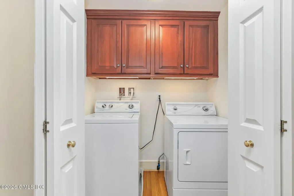 93 Summit Road Riverside CT 06878