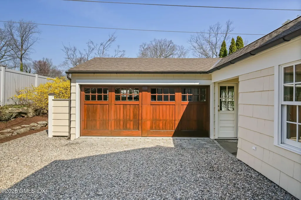93 Summit Road Riverside CT 06878