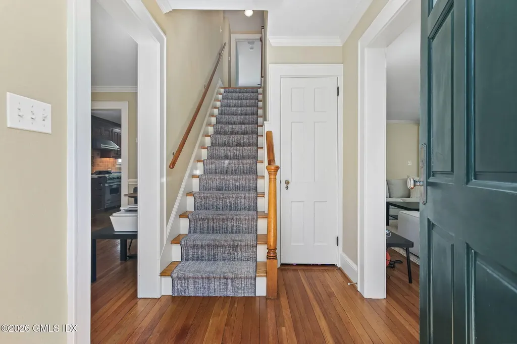 93 Summit Road Riverside CT 06878