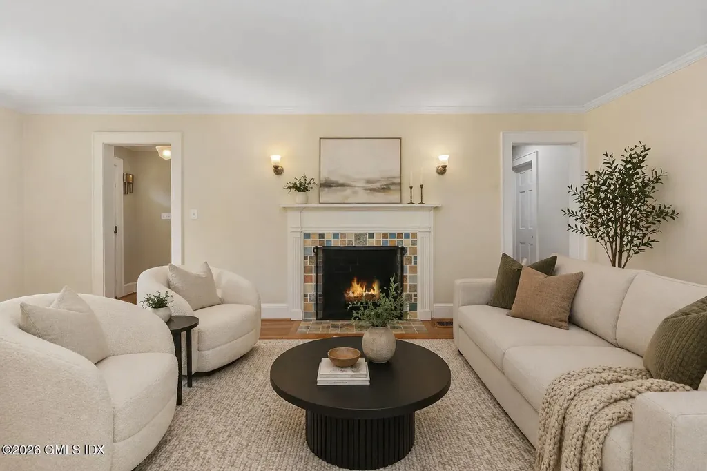 93 Summit Road Riverside CT 06878