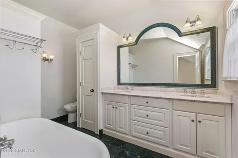 93 Summit Road Riverside CT 06878