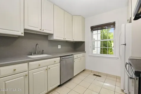 60 Greenwich Hills Drive Greenwich CT 06831