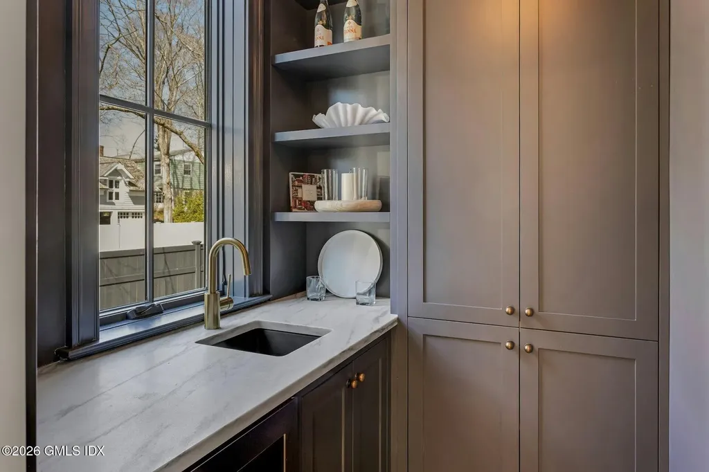 159 Lake Avenue Greenwich CT 06830