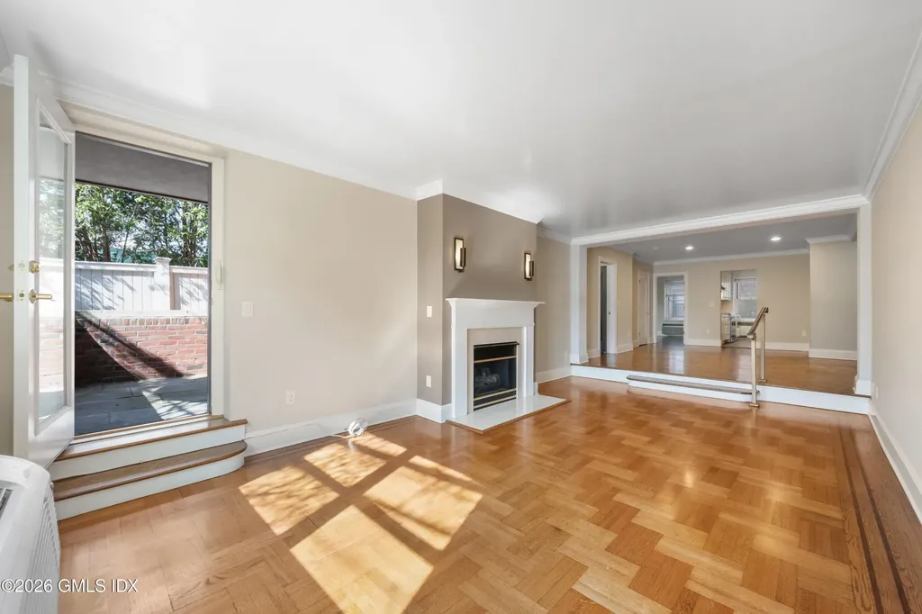 25 W Elm Street Greenwich CT 06830