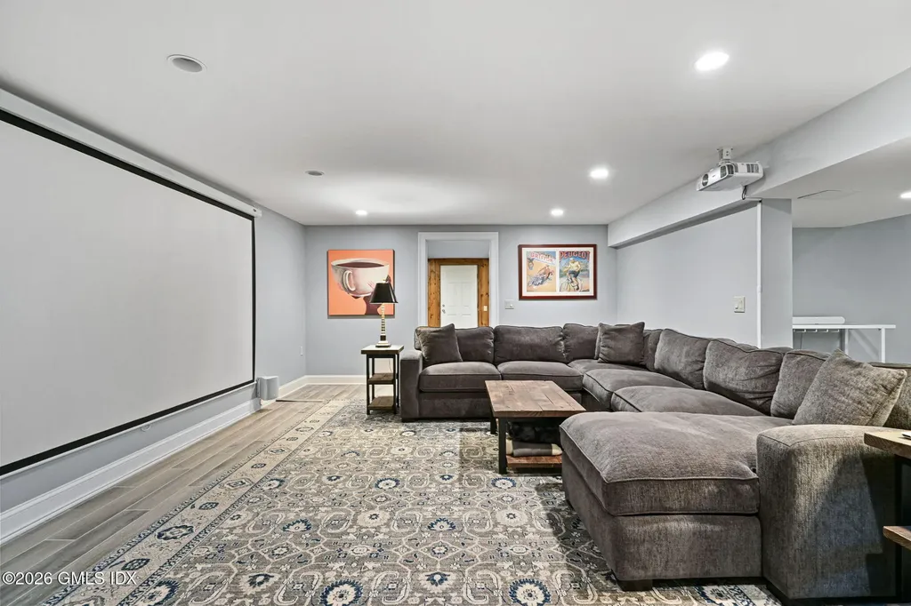 8 Haskell Lane Darien CT 06820