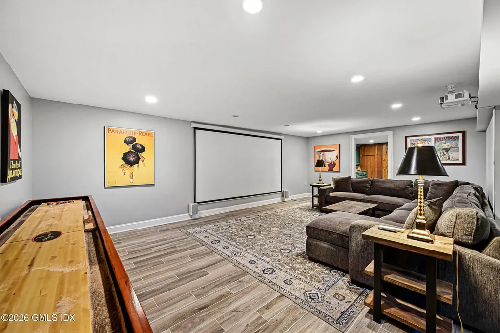 8 Haskell Lane Darien CT 06820