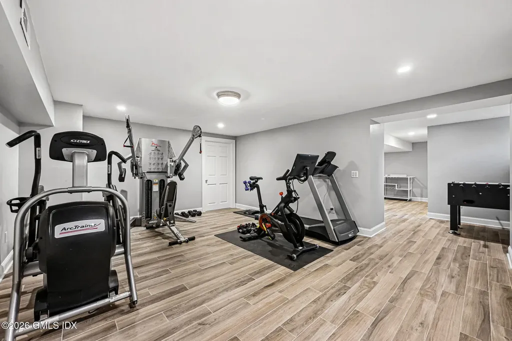 8 Haskell Lane Darien CT 06820
