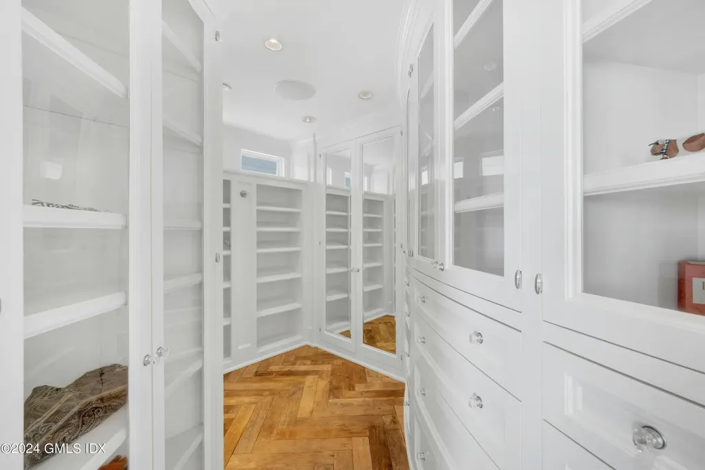 46 Compo Mill Westport CT 06880
