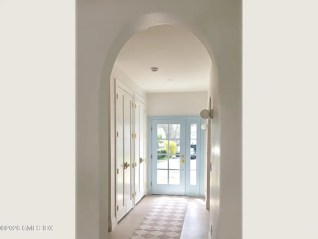 37 Mary Lane Riverside CT 06878