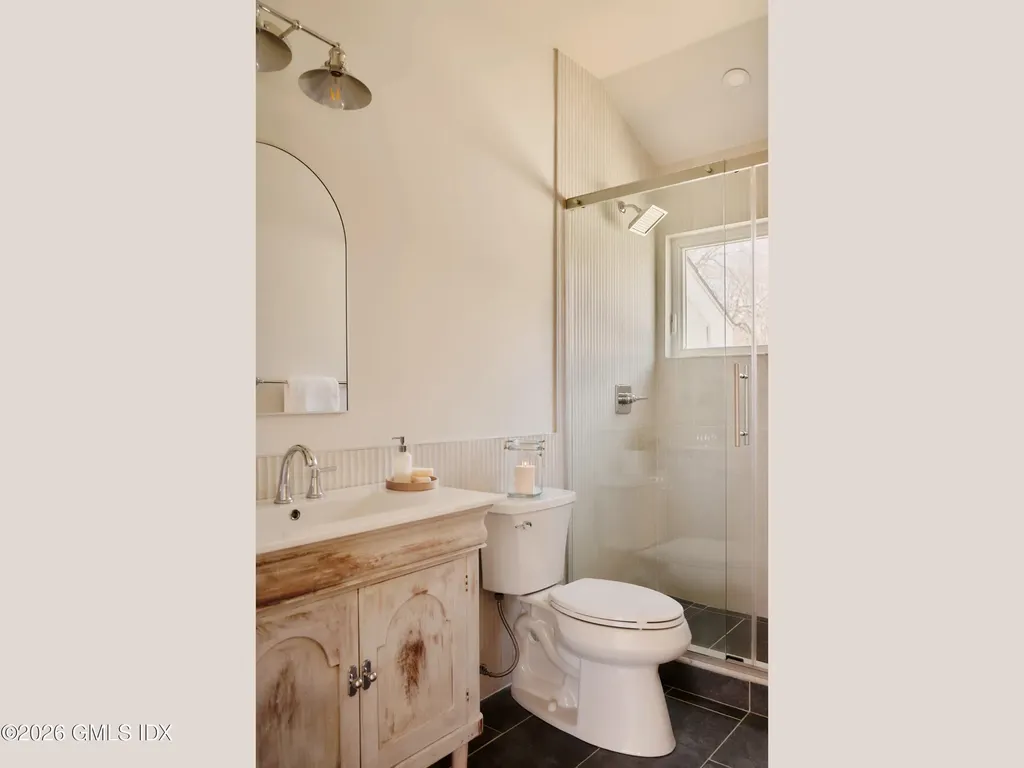 37 Mary Lane Riverside CT 06878