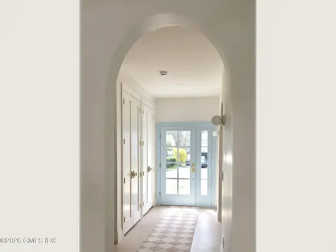 37 Mary Lane Riverside CT 06878