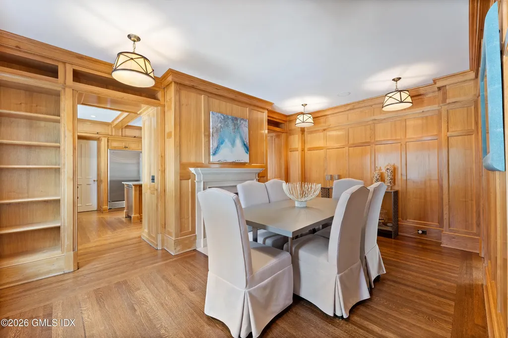 7 Calhoun Drive Greenwich CT 06831