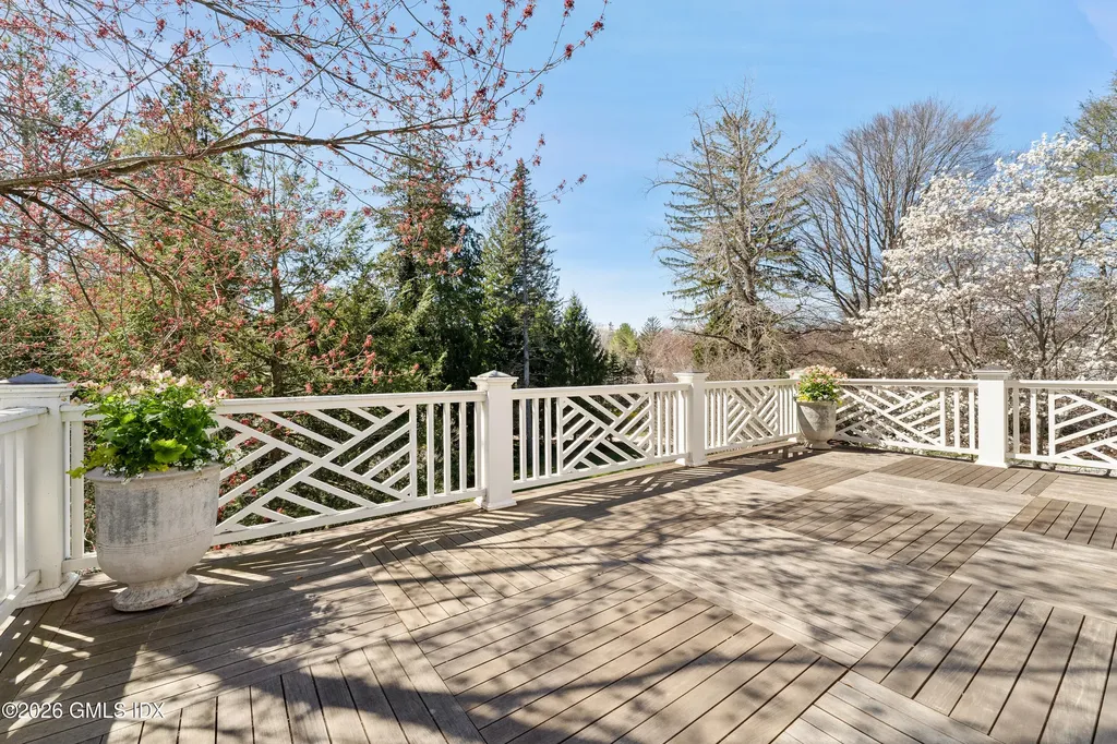 7 Calhoun Drive Greenwich CT 06831
