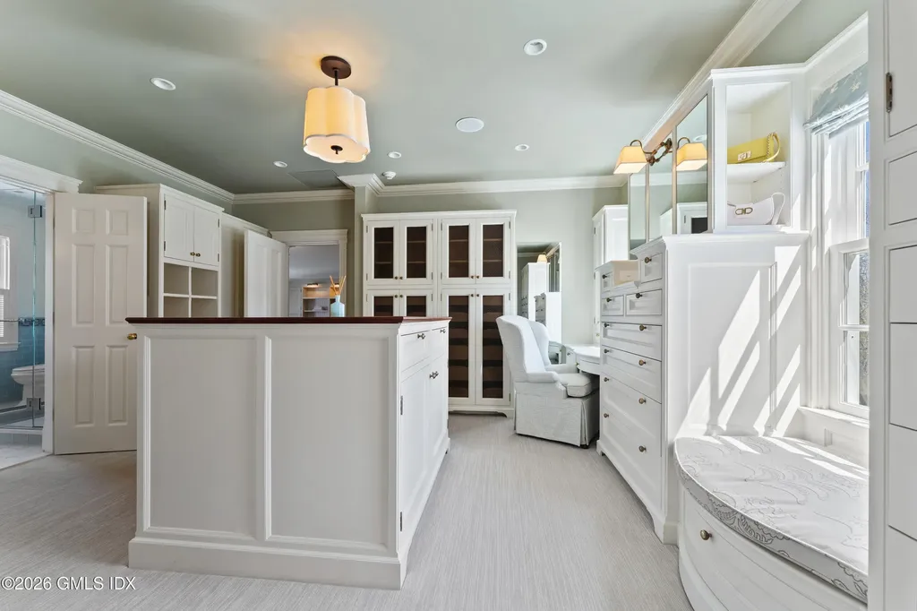 7 Calhoun Drive Greenwich CT 06831