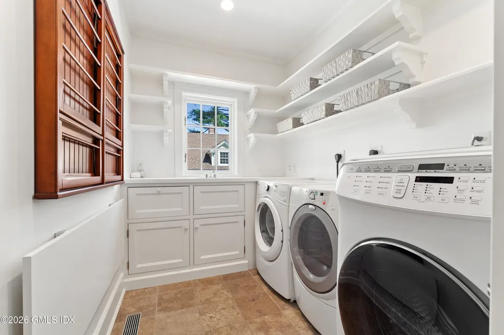7 Calhoun Drive Greenwich CT 06831