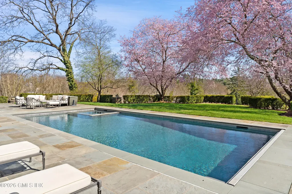 7 Calhoun Drive Greenwich CT 06831