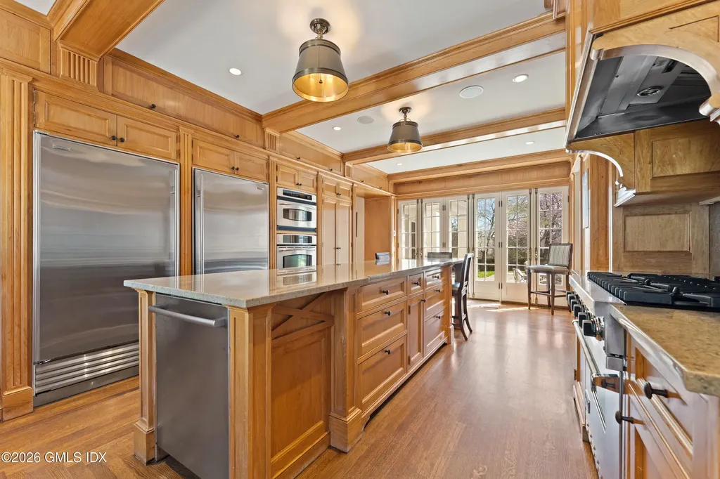 7 Calhoun Drive Greenwich CT 06831