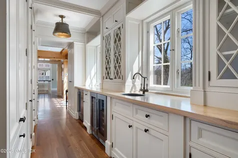 7 Calhoun Drive Greenwich CT 06831