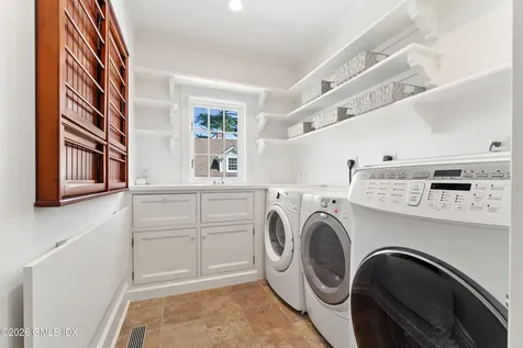 7 Calhoun Drive Greenwich CT 06831