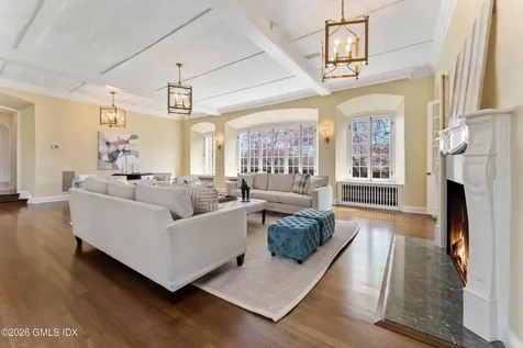 7 Calhoun Drive Greenwich CT 06831