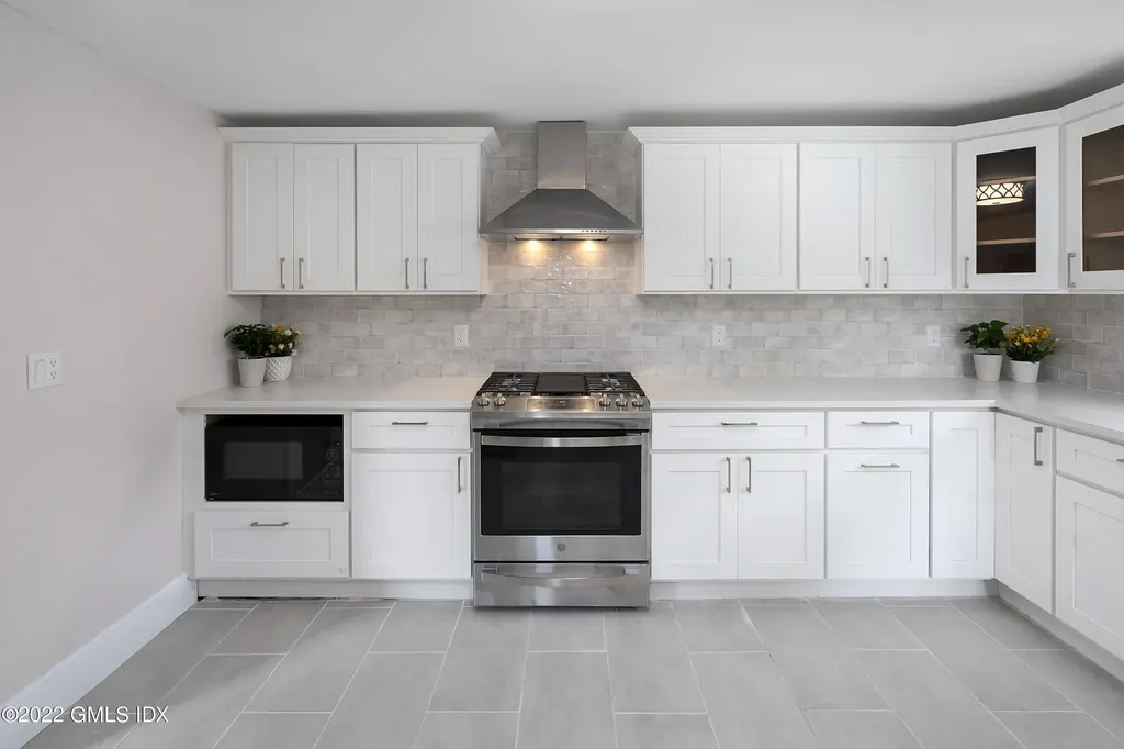 287 Glenbrook Road Stamford CT 06906