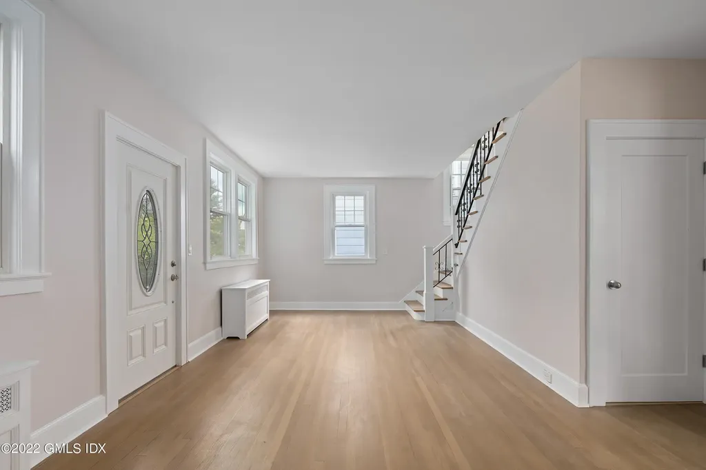 287 Glenbrook Road Stamford CT 06906