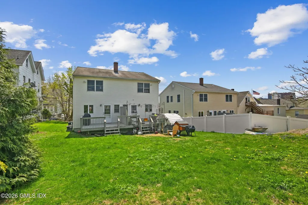 21 W Division Street Greenwich CT 06830