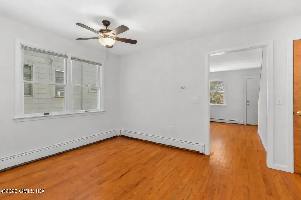 21 W Division Street Greenwich CT 06830