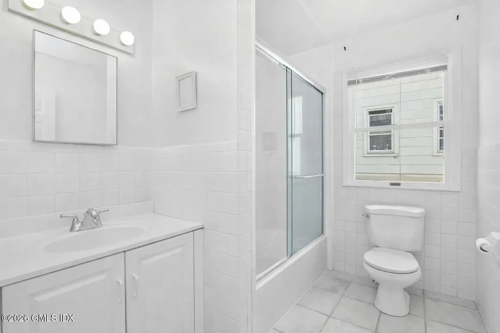 21 W Division Street Greenwich CT 06830