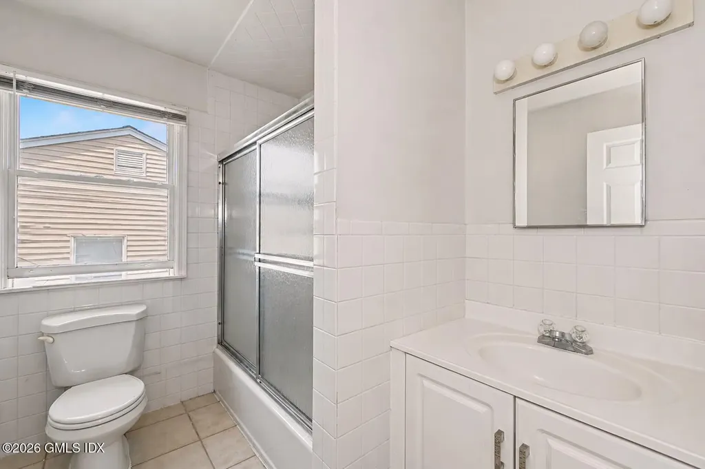 21 W Division Street Greenwich CT 06830