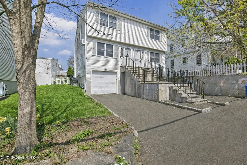 21 W Division Street Greenwich CT 06830