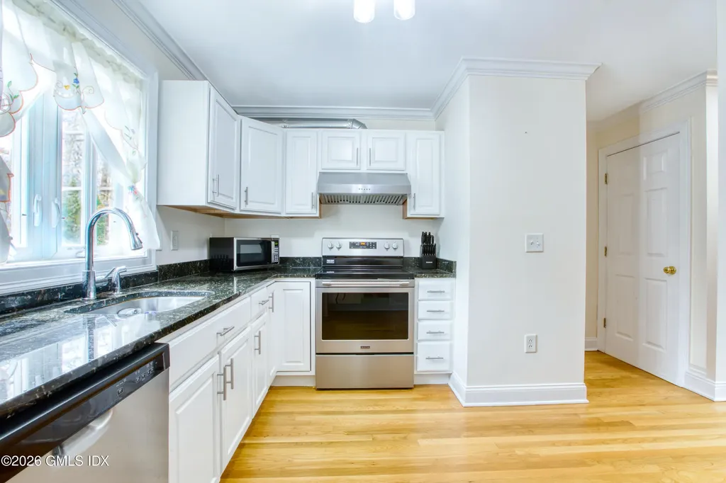 39 Maple Tree Avenue Stamford CT 06906