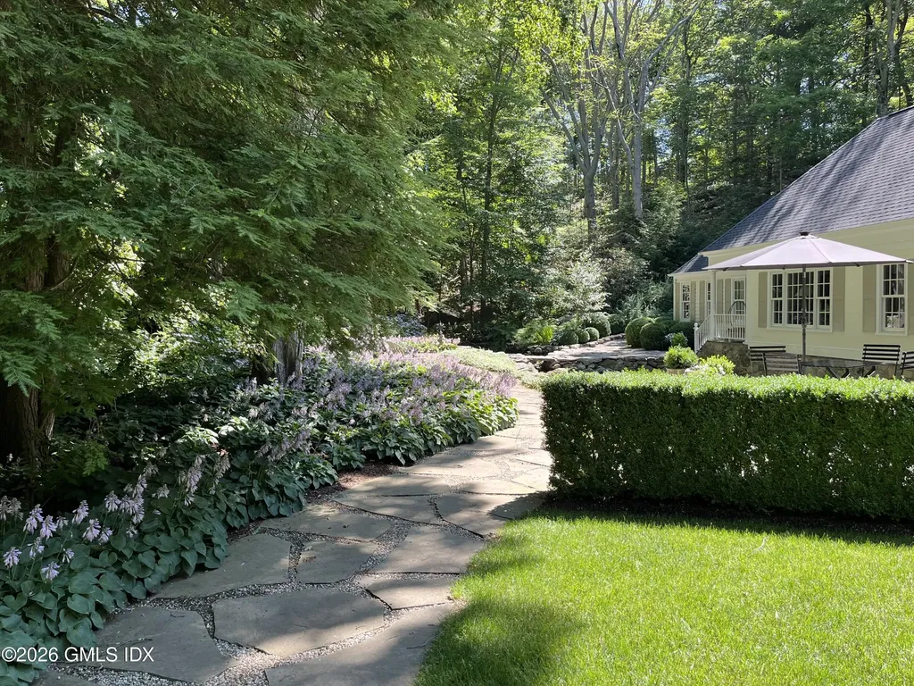 1102 Rock Rimmon Road Stamford CT 06903