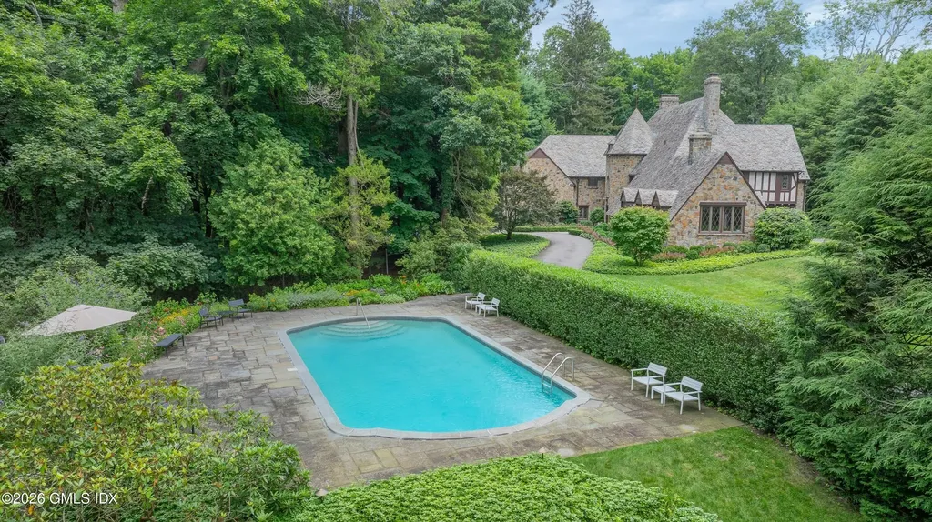 11 Alden Road Greenwich CT 06831