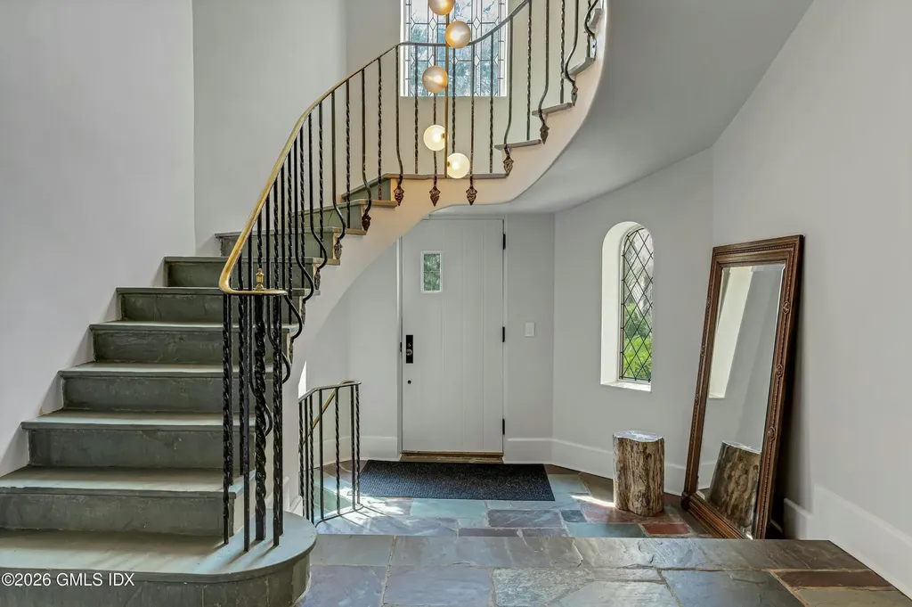 11 Alden Road Greenwich CT 06831