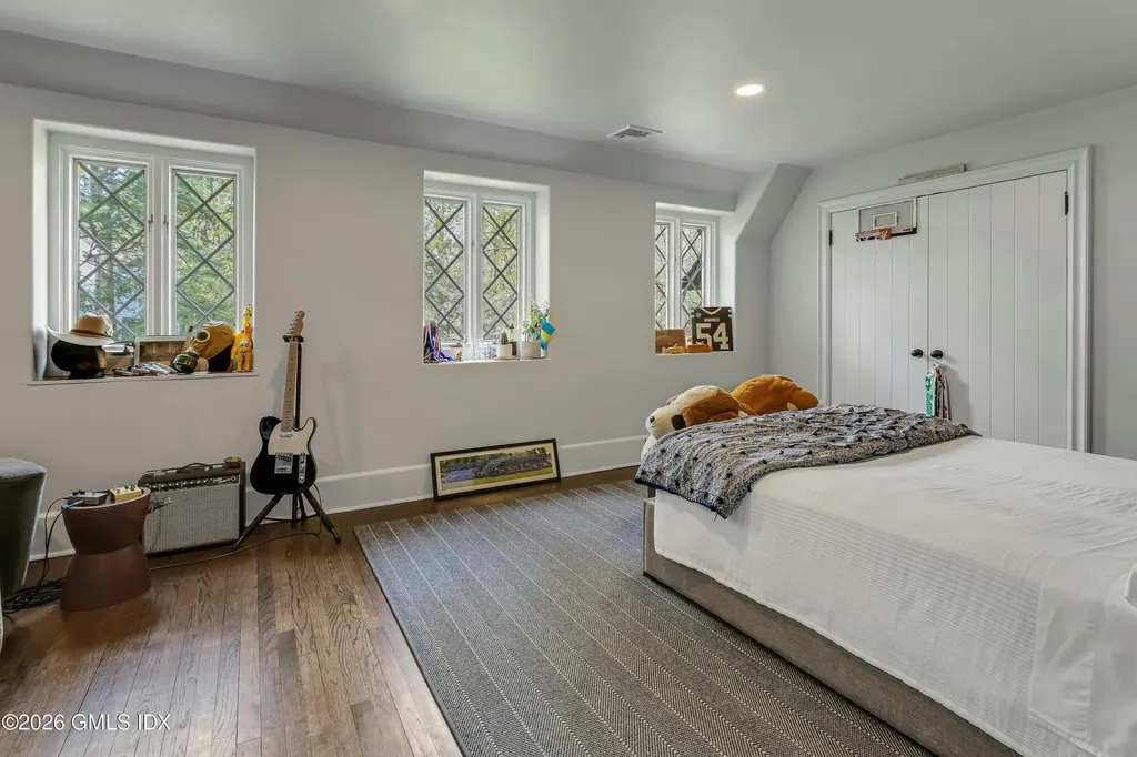11 Alden Road Greenwich CT 06831