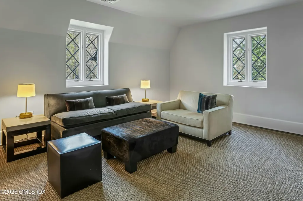 11 Alden Road Greenwich CT 06831