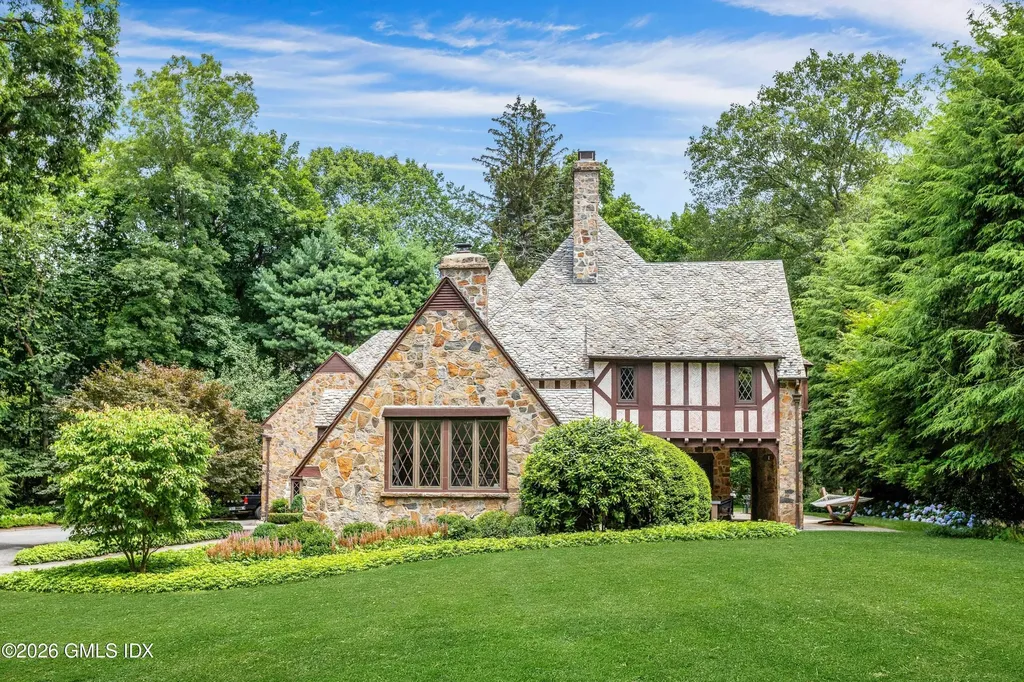 11 Alden Road Greenwich CT 06831