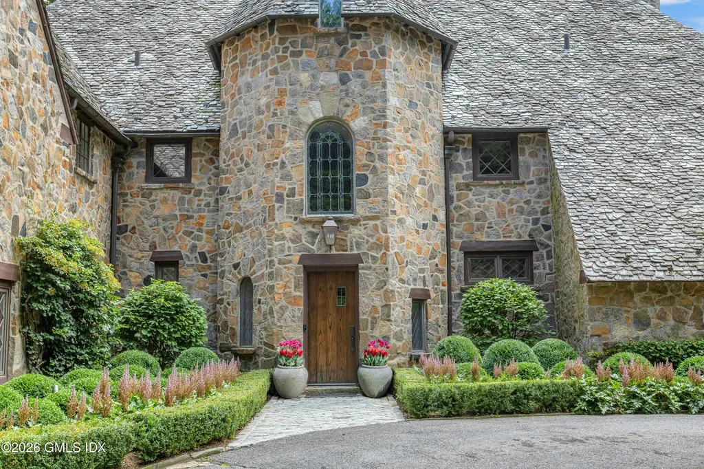 11 Alden Road Greenwich CT 06831