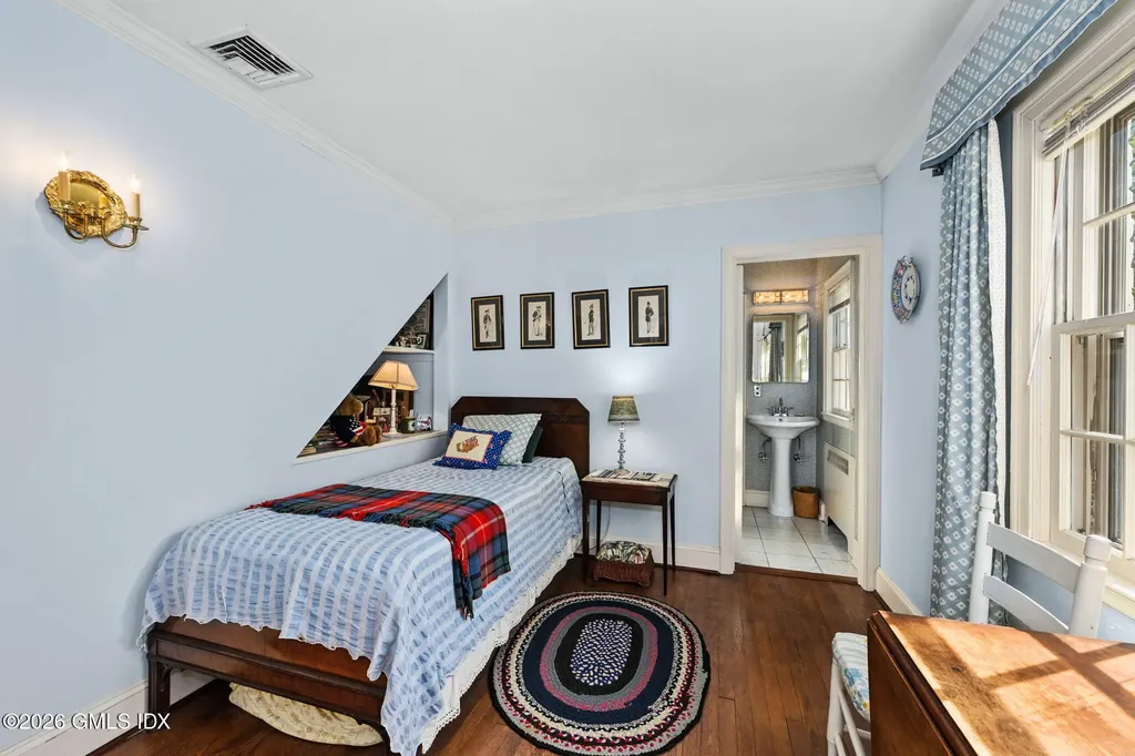 14 Upland Drive Greenwich CT 06831