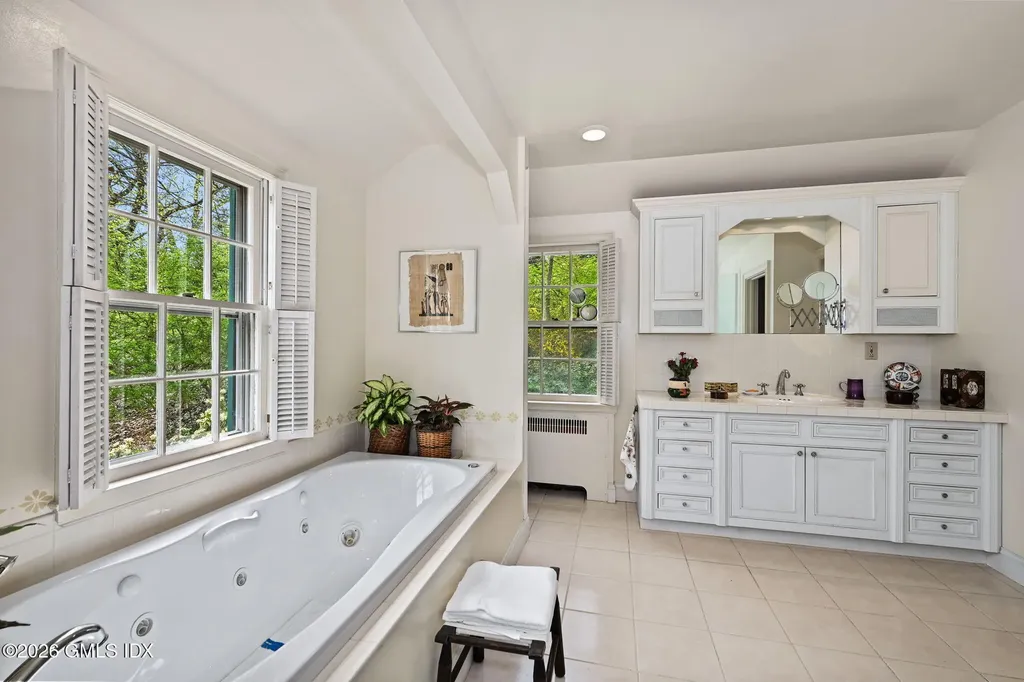 14 Upland Drive Greenwich CT 06831