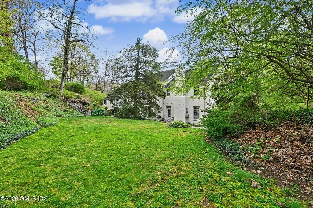 14 Upland Drive Greenwich CT 06831