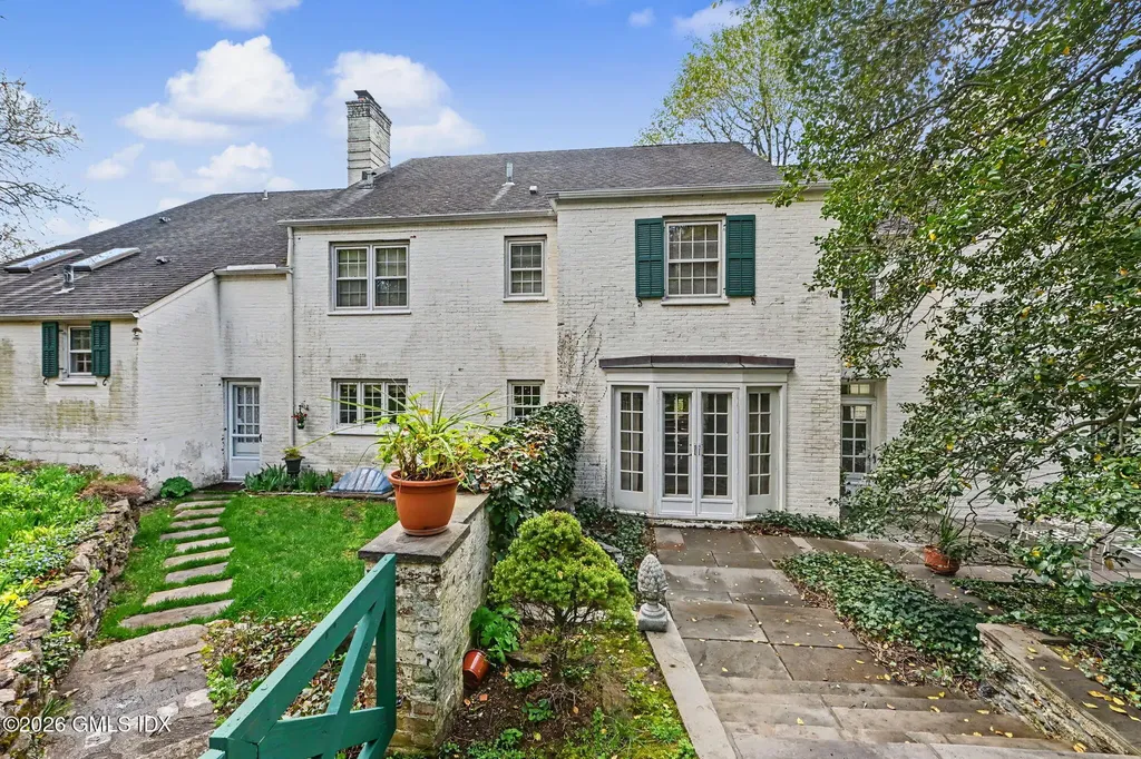 14 Upland Drive Greenwich CT 06831