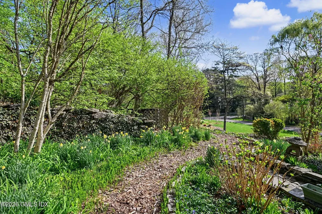 14 Upland Drive Greenwich CT 06831