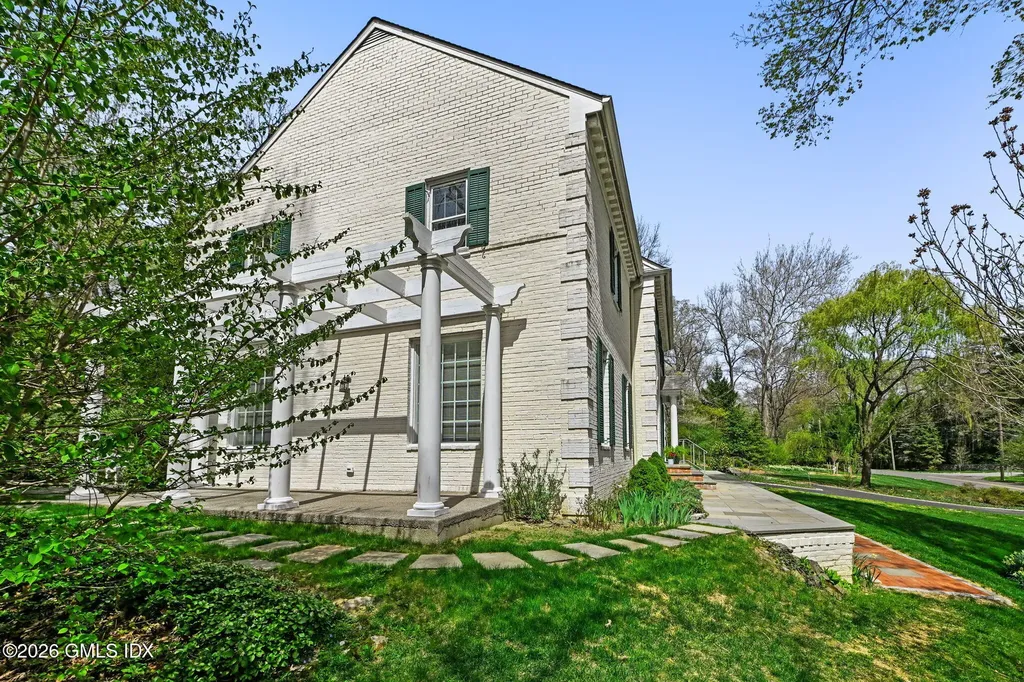 14 Upland Drive Greenwich CT 06831