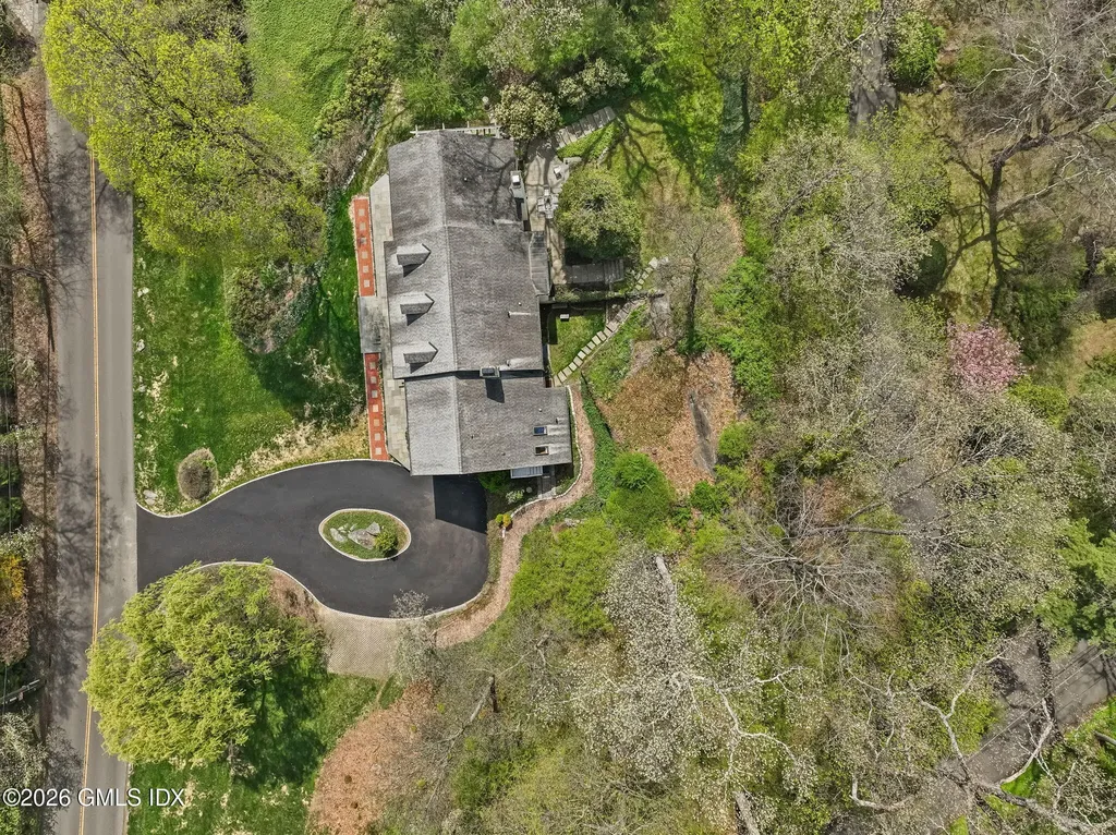 14 Upland Drive Greenwich CT 06831